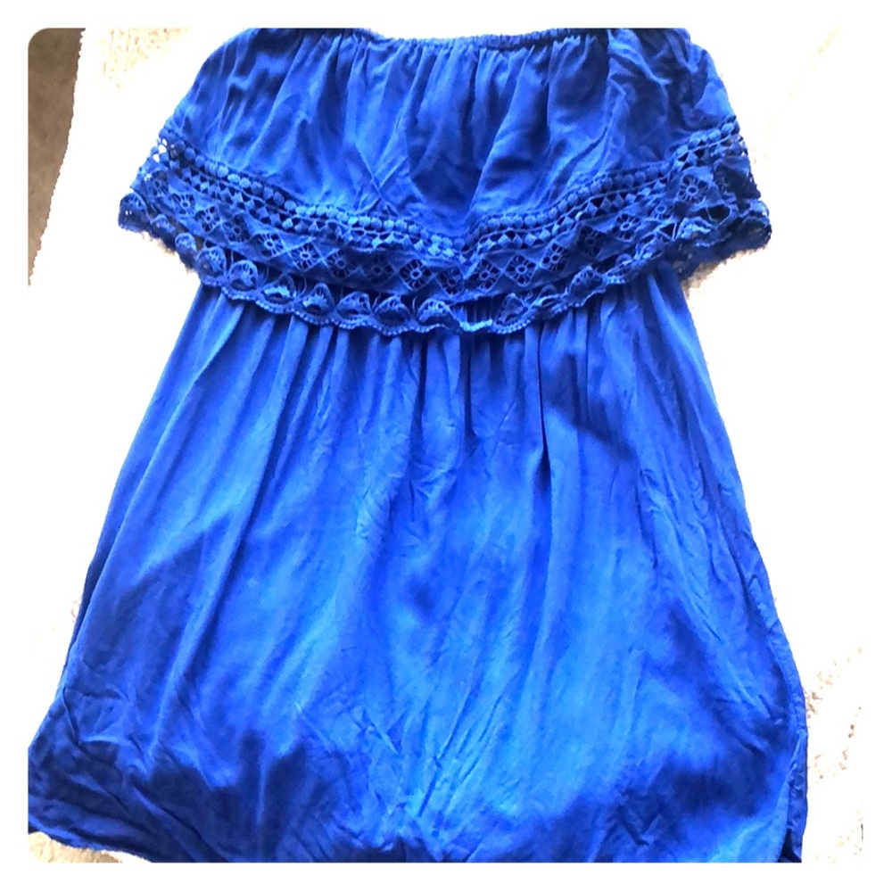 Blue strapless coverup